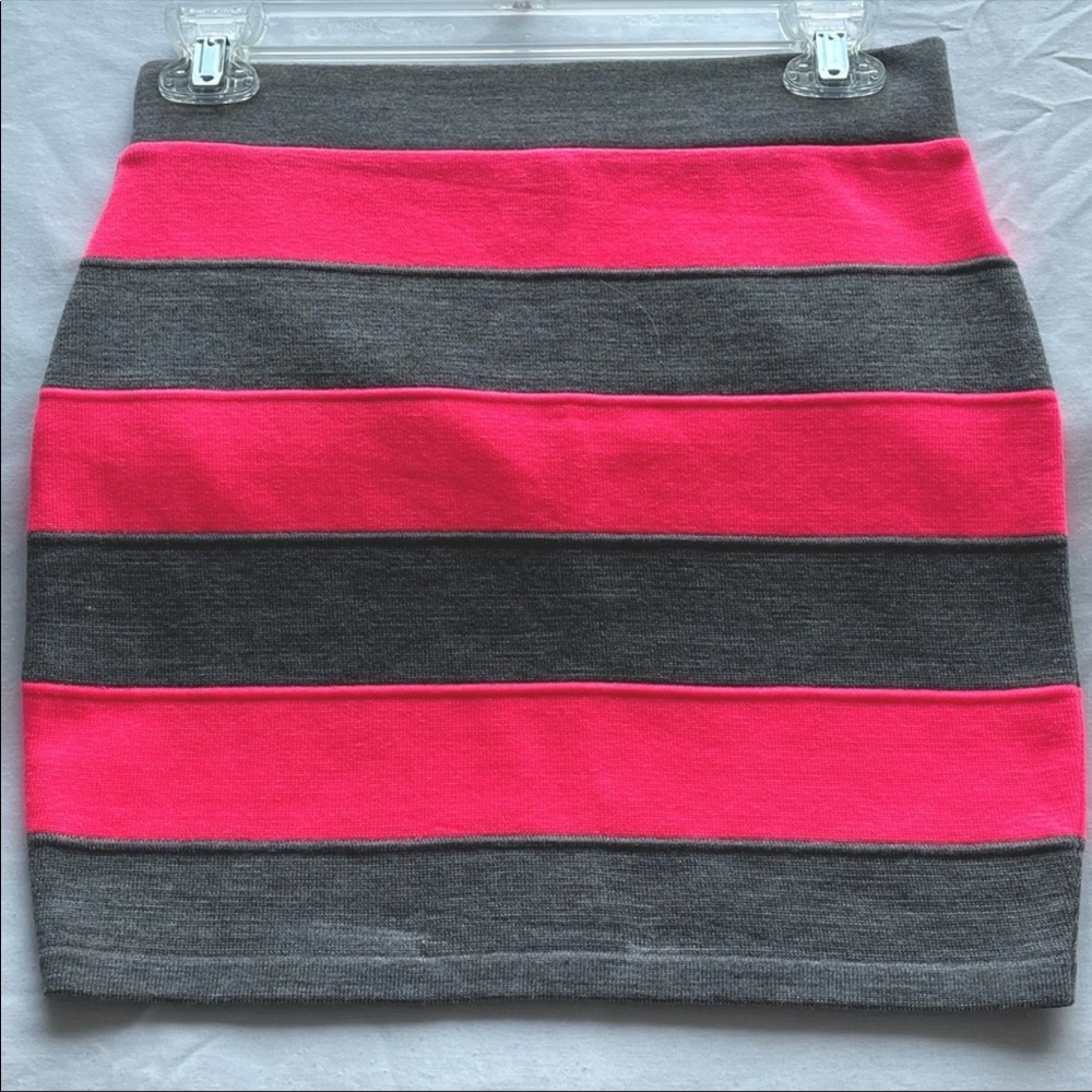 Mini Skirt Neon pink and grey Used